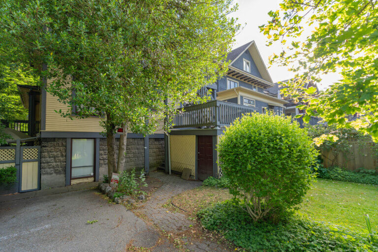 2590 West 5