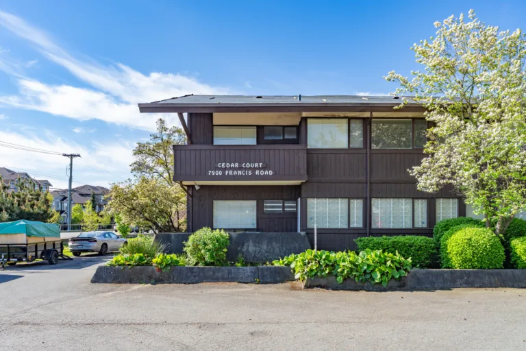Cedar Court Apt.
