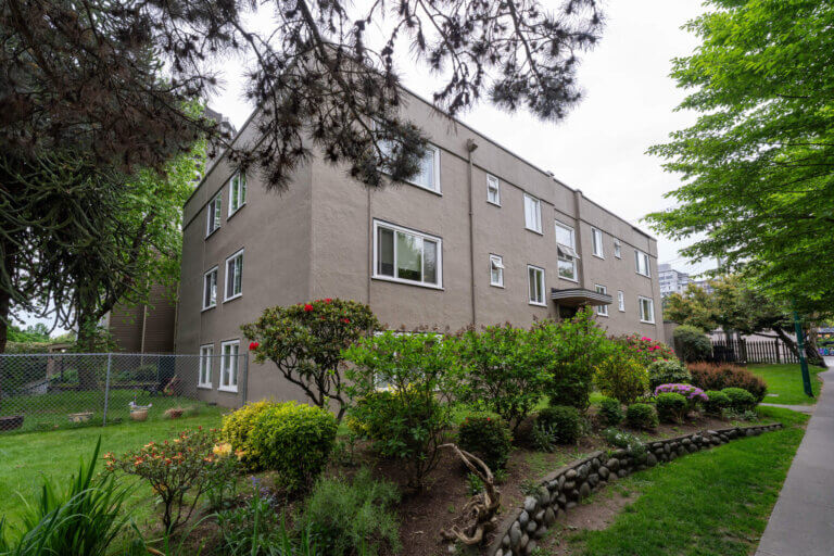 Roosevelt Manor