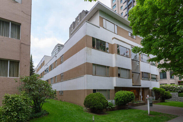 Sandra Apts.