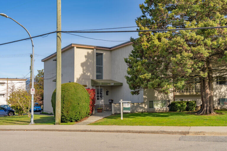 Simon Fraser Apts.