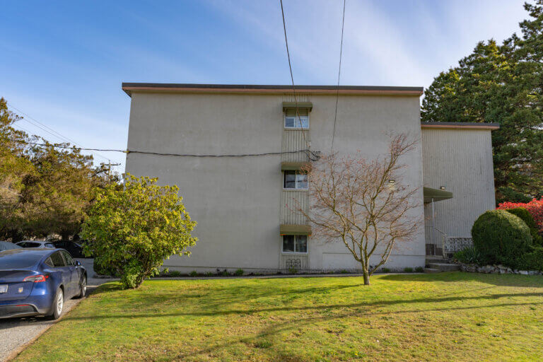 Simon Fraser Apts.