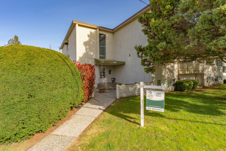 Simon Fraser Apts.