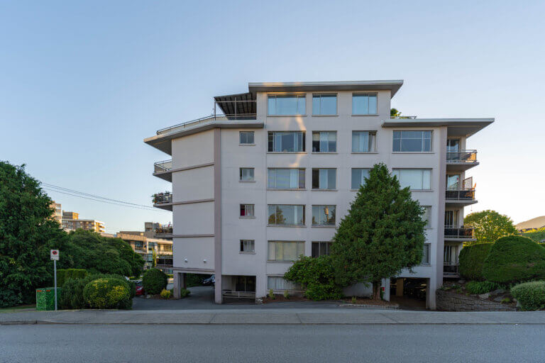 Viscount Apartment
