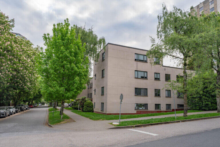 Waverly Apartment