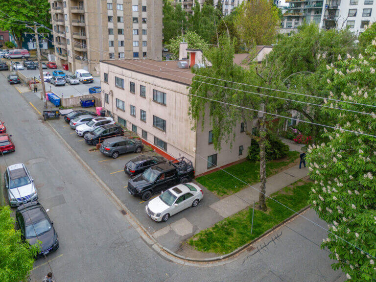 Waverly Apartment