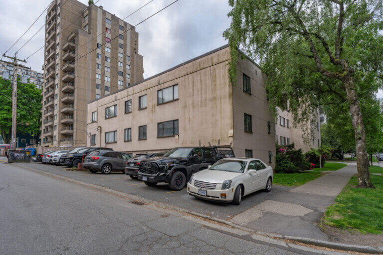 Waverly Apartment