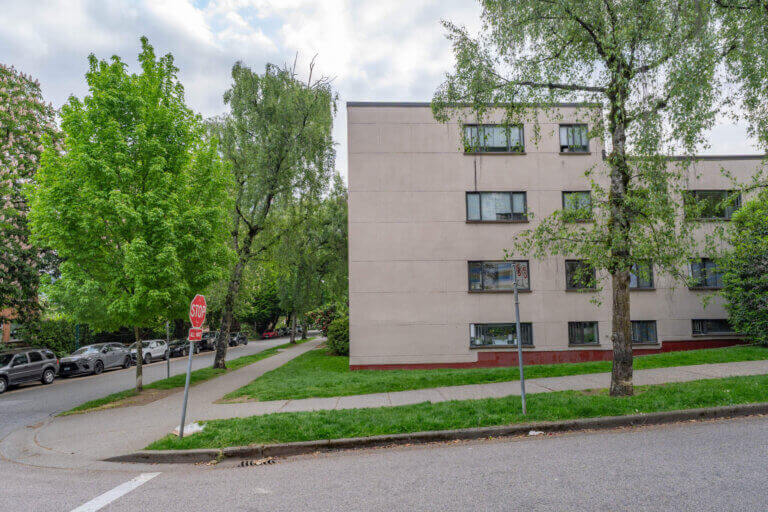 Waverly Apartment