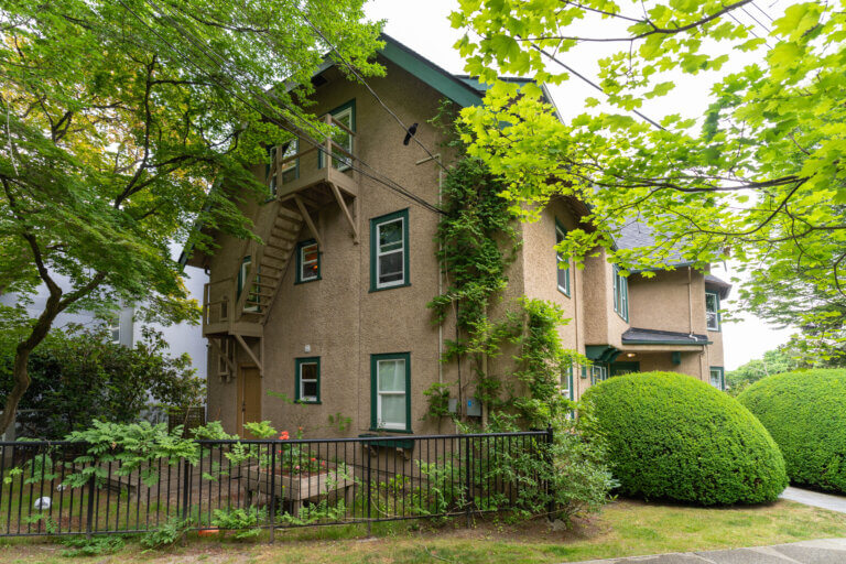 Wolfe Manor