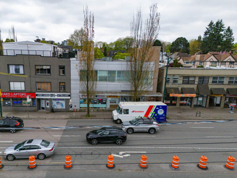 1816-1818 West Broadway