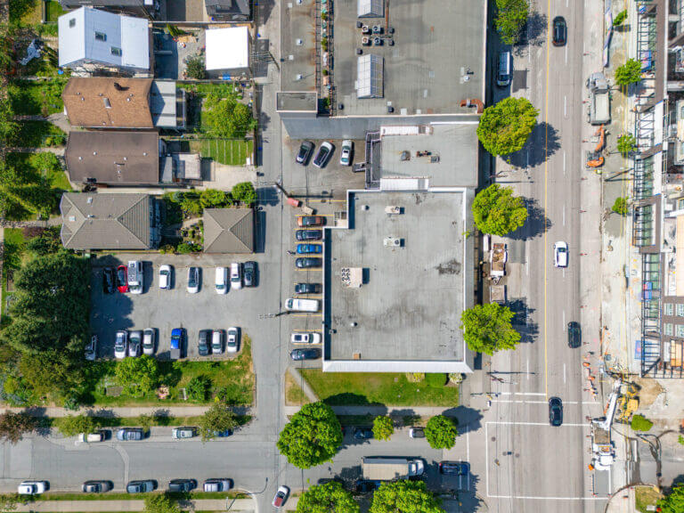 2586 E. Hastings