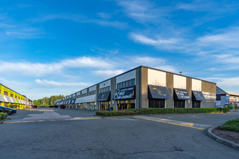 4411-4451 Centre