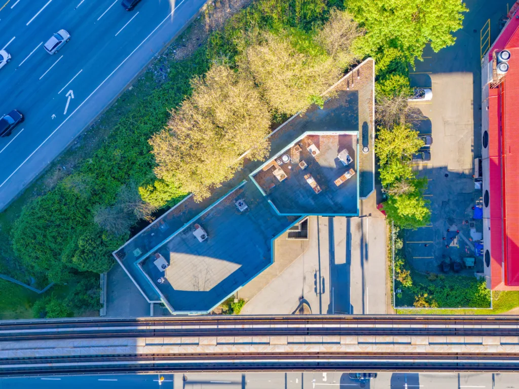 4563 North Road other photo