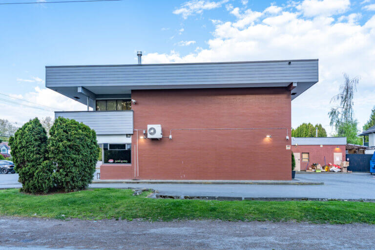 4771-4775 Blundell Road