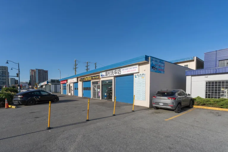 5671 Minoru Blvd