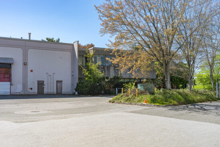 7360 River Rd.