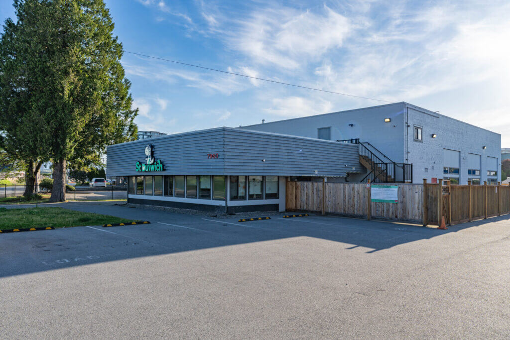 7960 River Road other photo