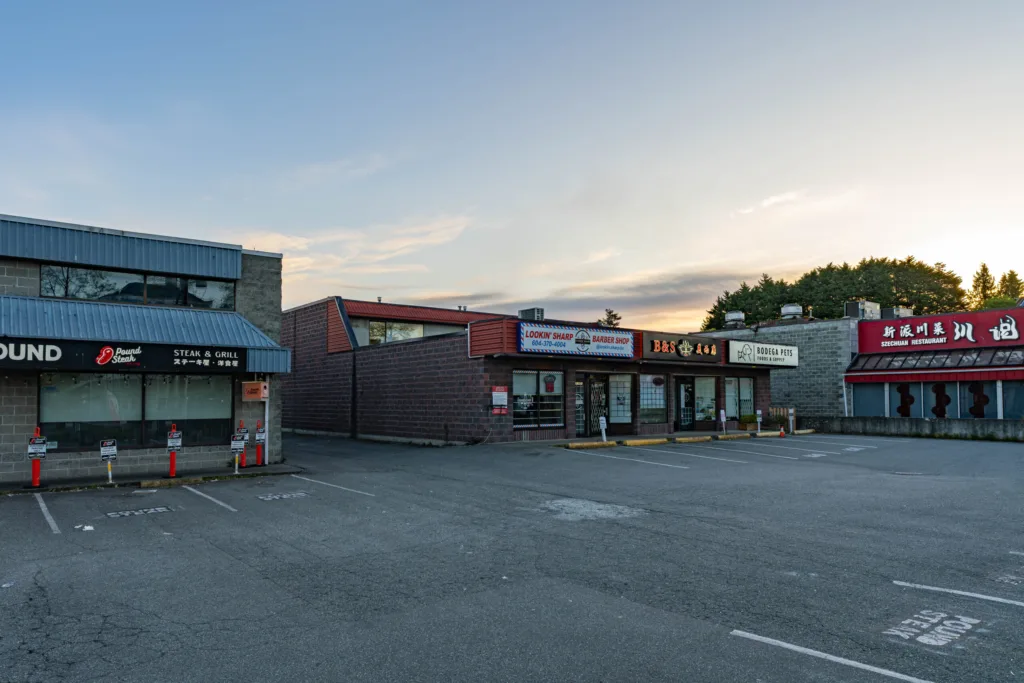 8051 Leslie Road other photo