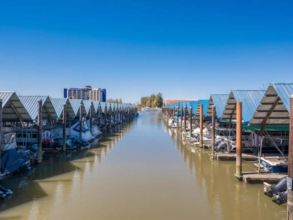 8331 River Road exterior photo