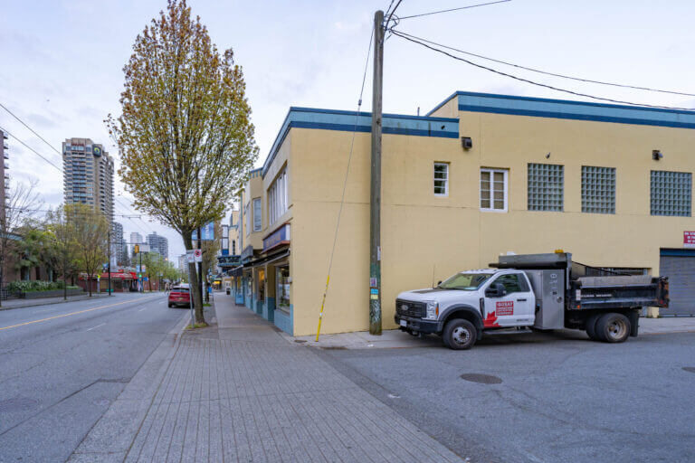903 Denman Street