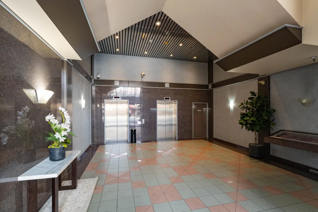 Broadway Pacific Plaza other photo