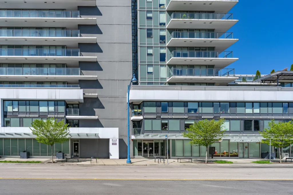 Elle Richmond other photo