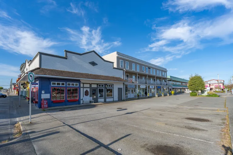 First & Chatham Centre