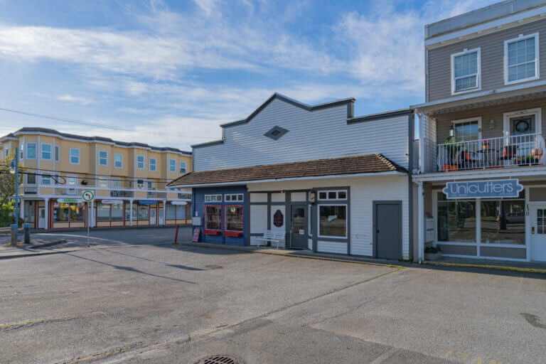 First & Chatham Centre