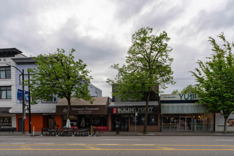 Main & King Ed