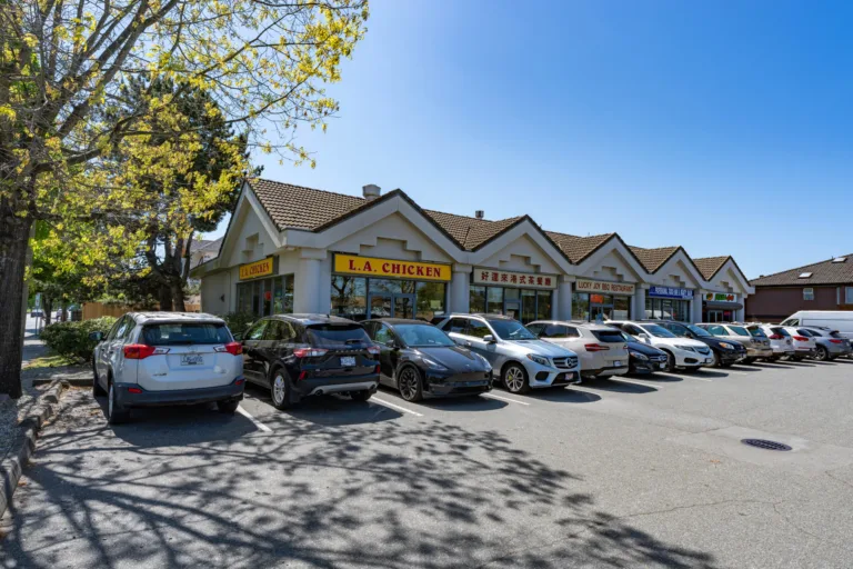 Thorpe Plaza