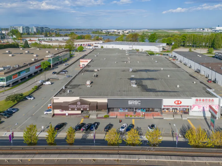 Three Road Plaza