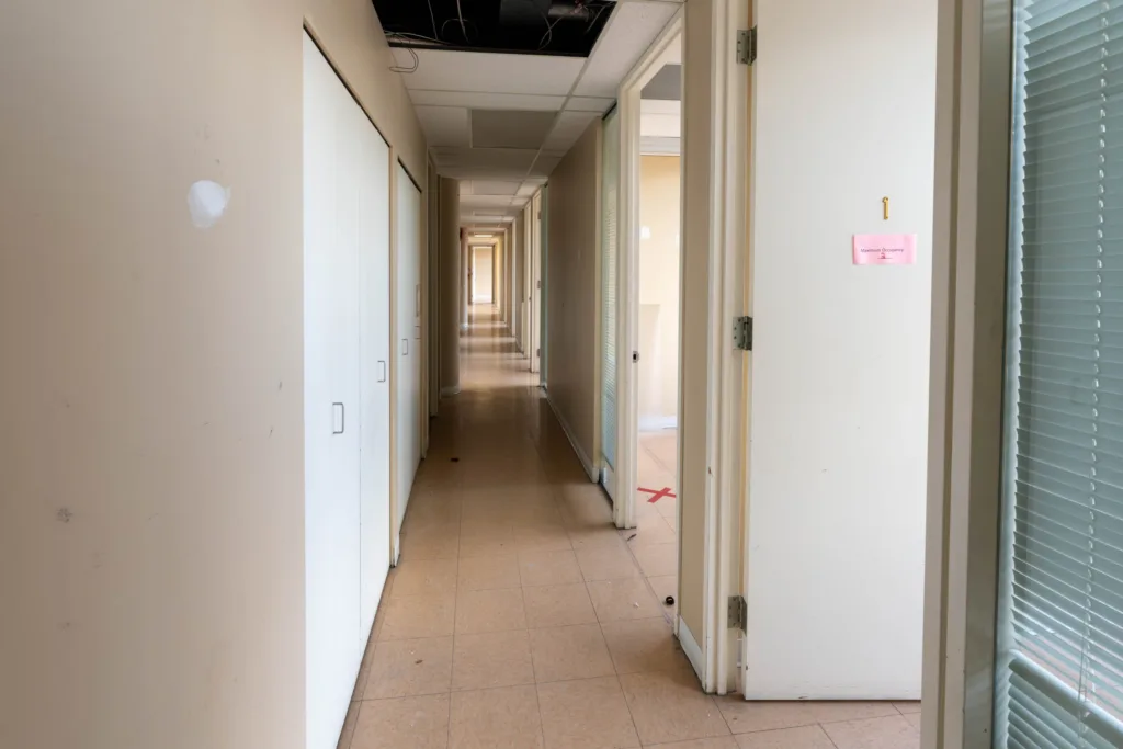 Unit 400 other photo