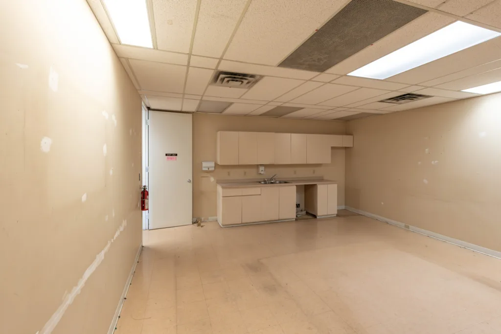 Unit 400 other photo