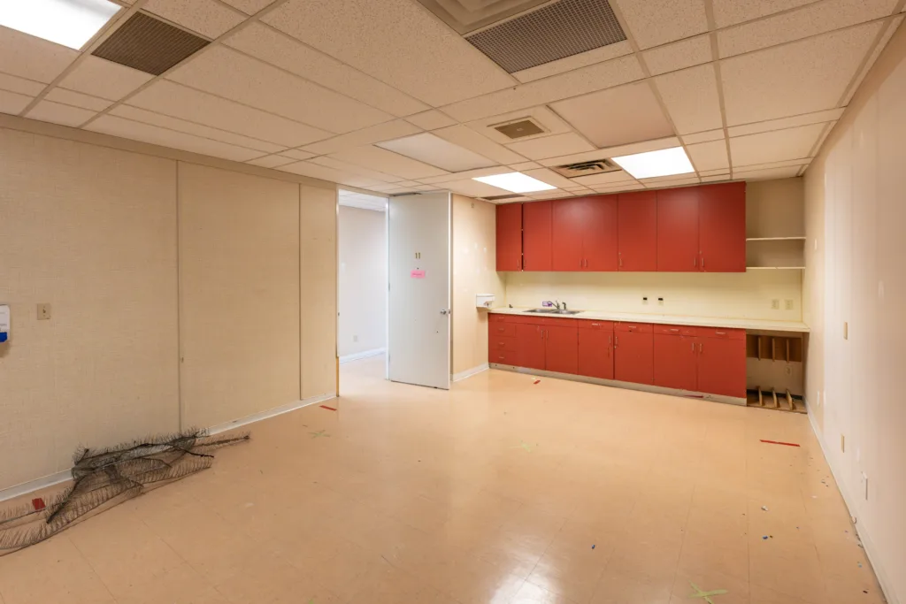 Unit 400 other photo