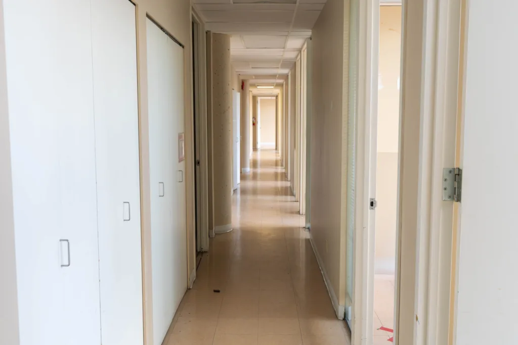 Unit 400 other photo