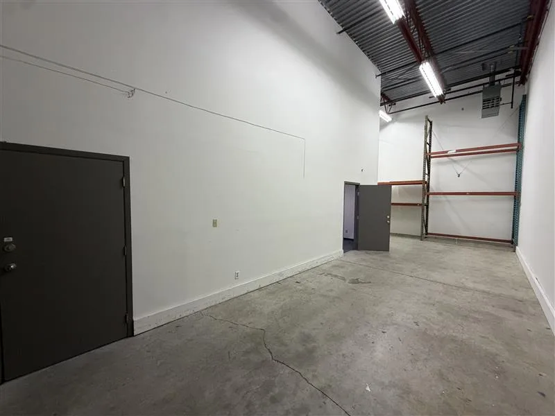 Unit 120 other photo