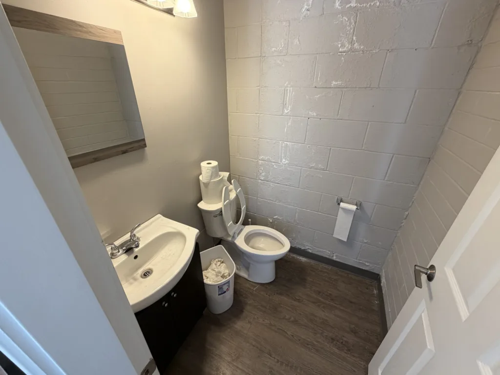 2520 Simpson Road warehouse space with office area for lease Richmond