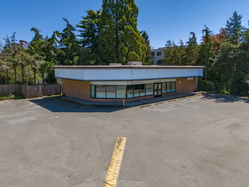 8000 No 3 Road freestanding retail building exterior and parking lot