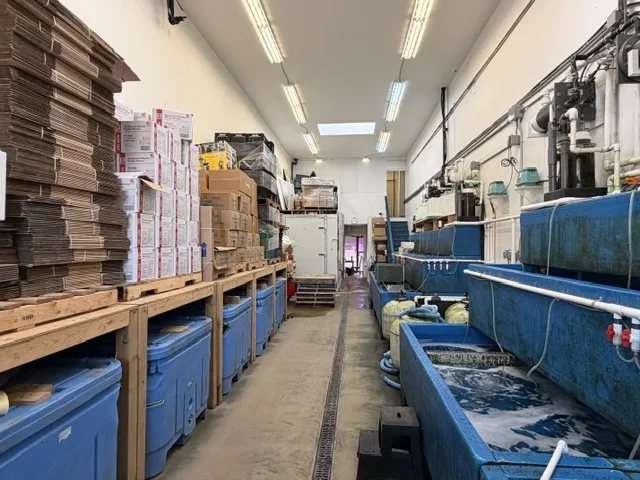 8851 Beckwith Road Unit 120 - Warehouse workspace Richmond BC