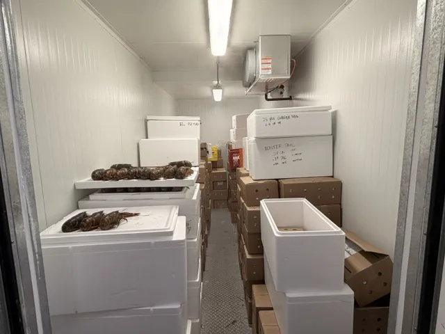 8851 Beckwith Road Unit 120 - Industrial unit interior Richmond BC