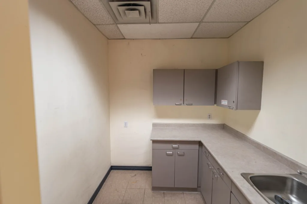 Unit 200 other photo