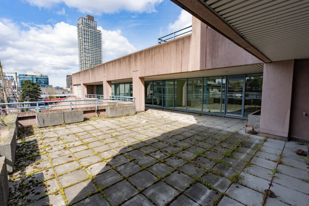 Unit 200 other photo