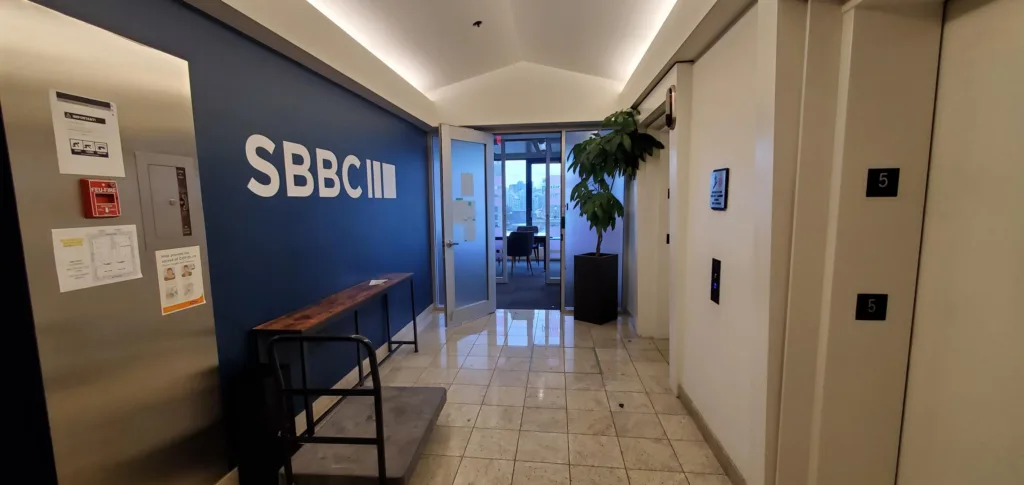 City Square Unit 550 elevator lobby and entrance on floor 5