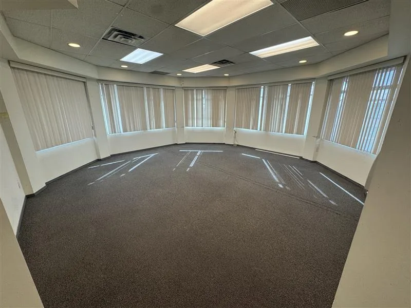 Granville Place Unit 300 amenities and facilities