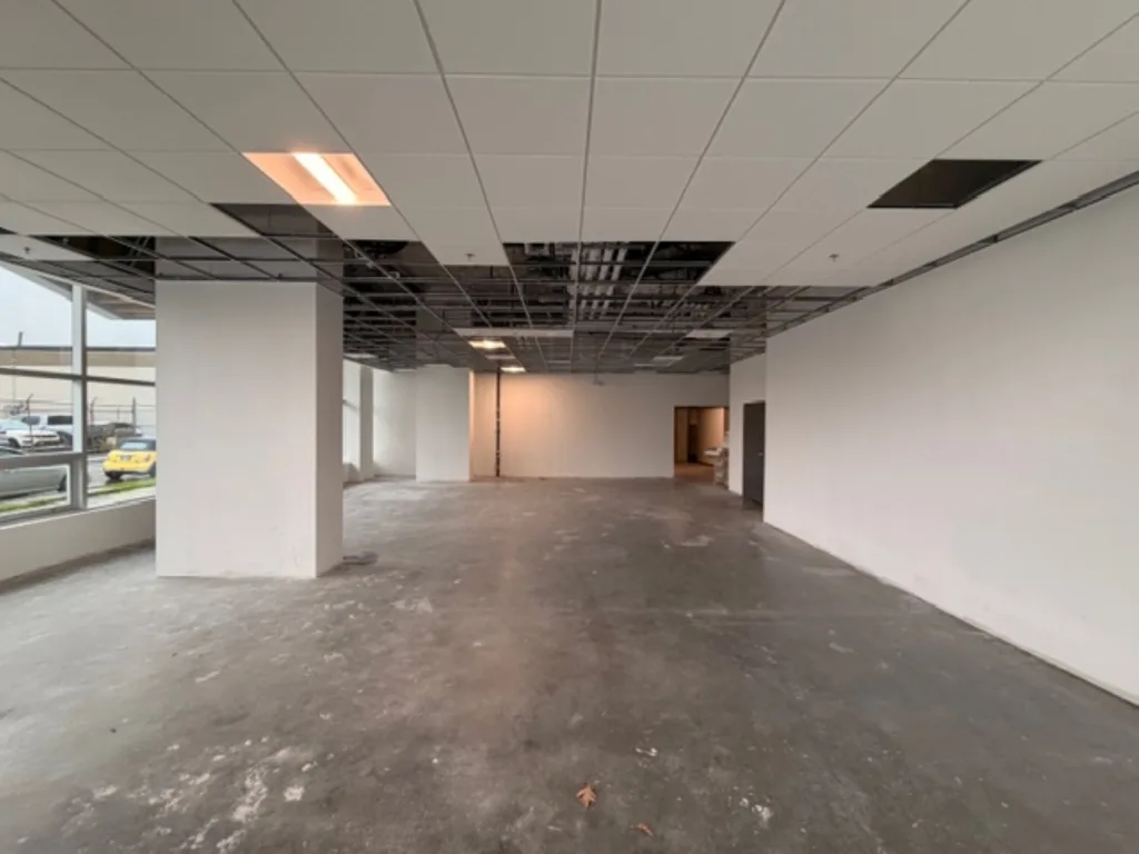 Luxe Lansdowne ground floor retail unit street-level entrance Richmond