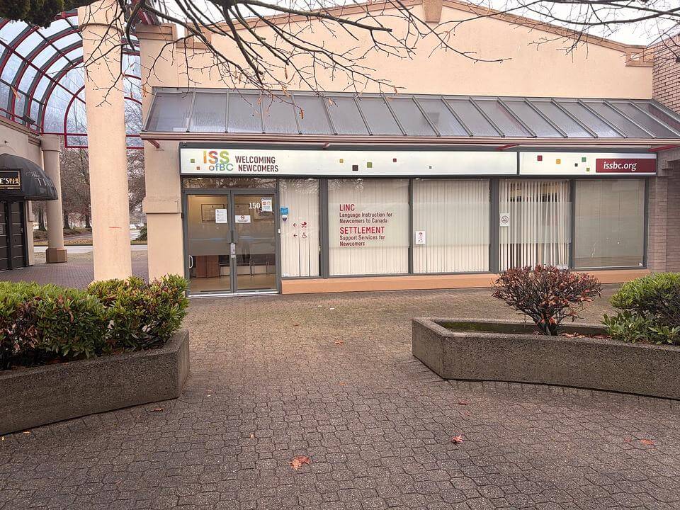 Storefront entrance of Unit 150 at 8400 Alexandra Road, Olympia Centre Richmond