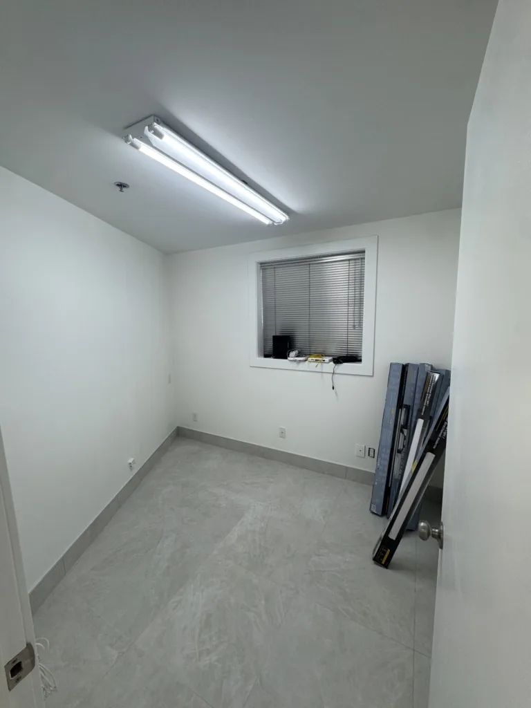 Richmond Public Market Unit 1180 amenities and facilities