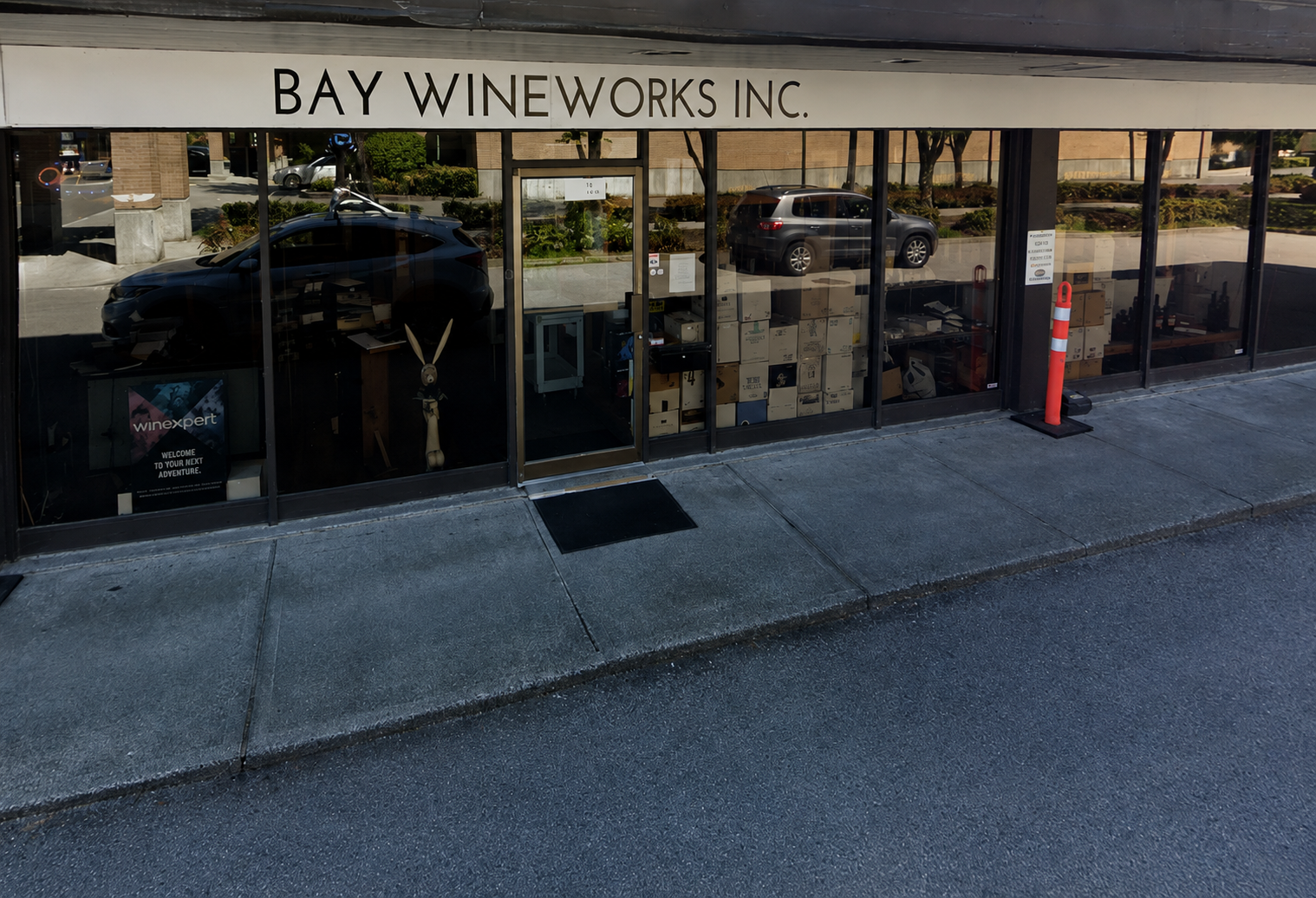 Ground-floor retail storefront at 1077 56th St Unit 118, Tsawwassen Town Centre